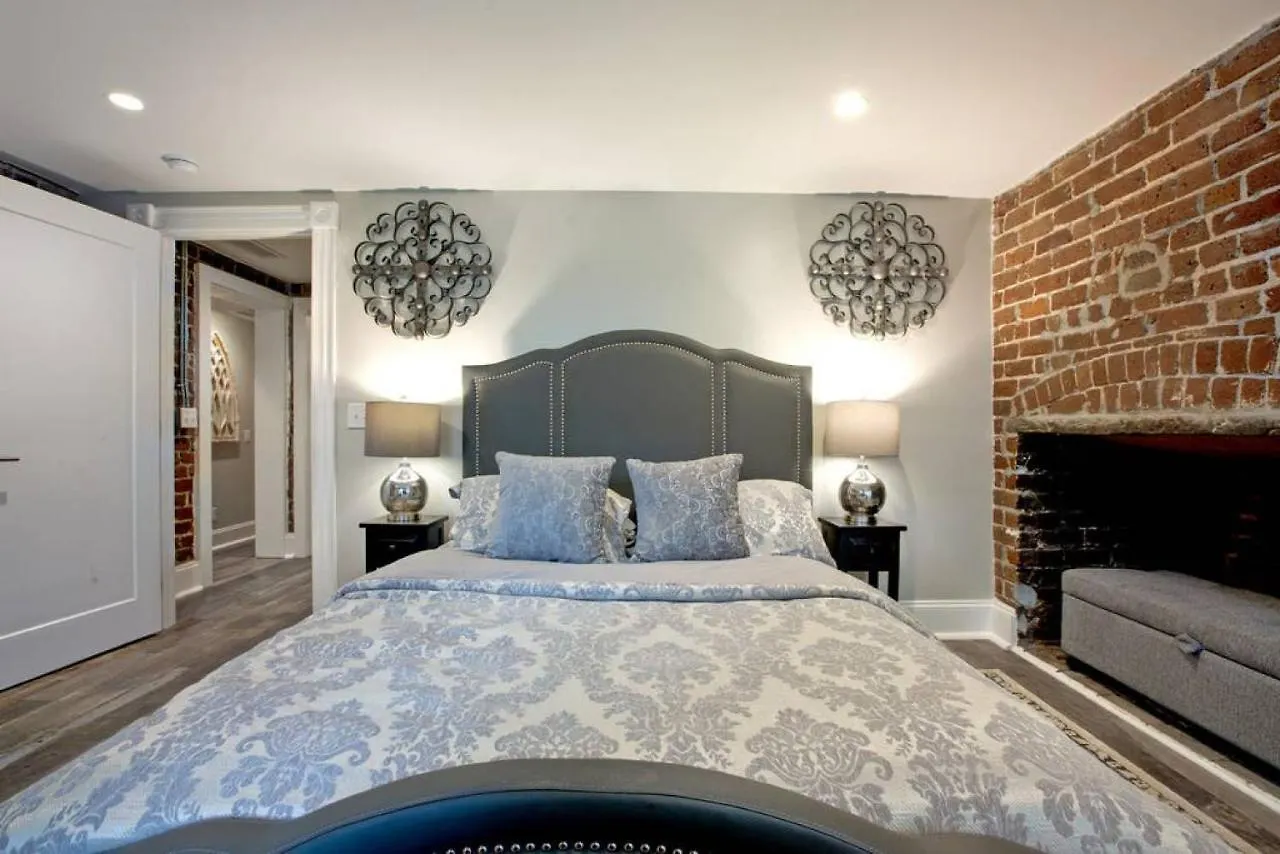 Sophisticated Historic Remodeled 9 Bedroom Home Savannah