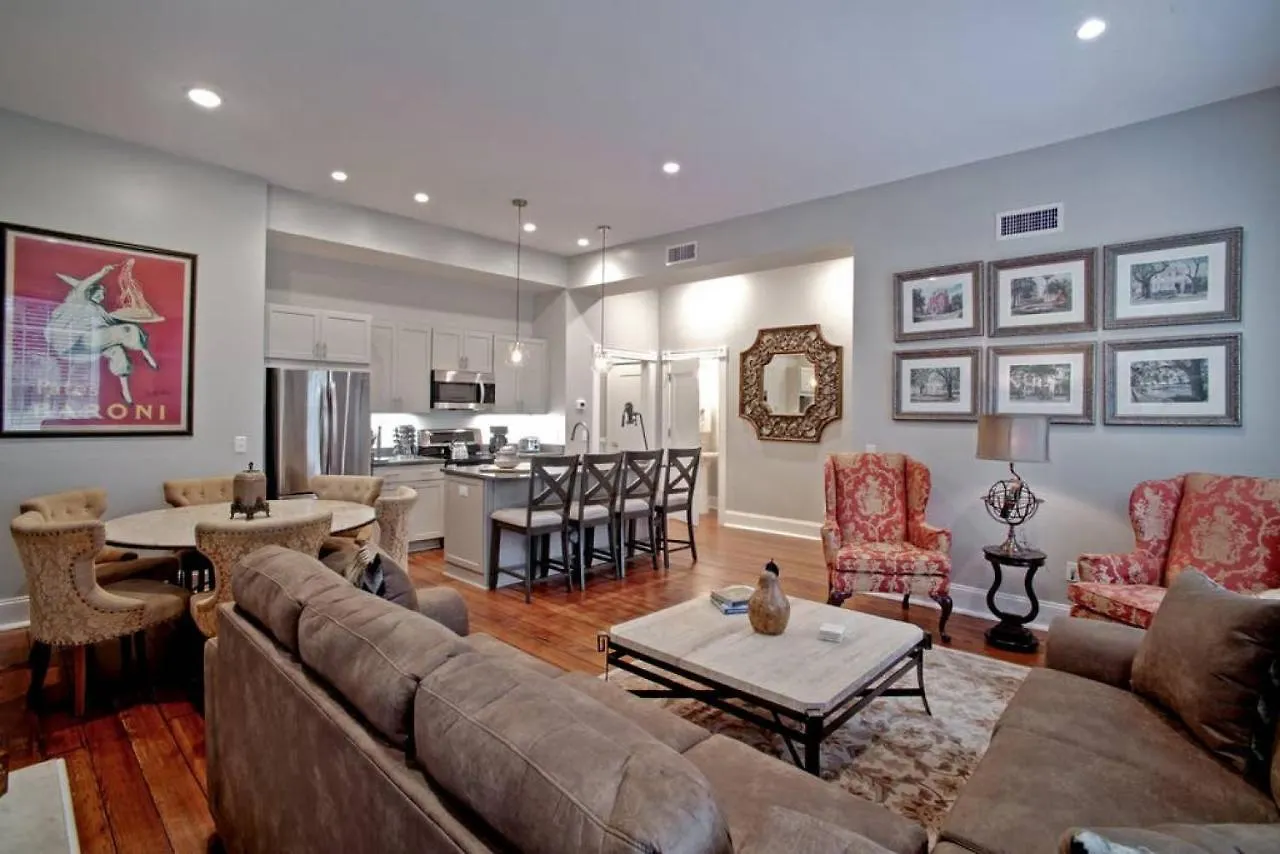 Sophisticated Historic Remodeled 9 Bedroom Home Savannah