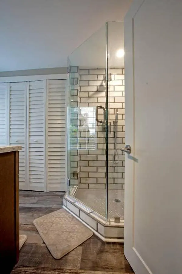 Sophisticated Historic Remodeled 9 Bedroom Home Savannah 0*,
